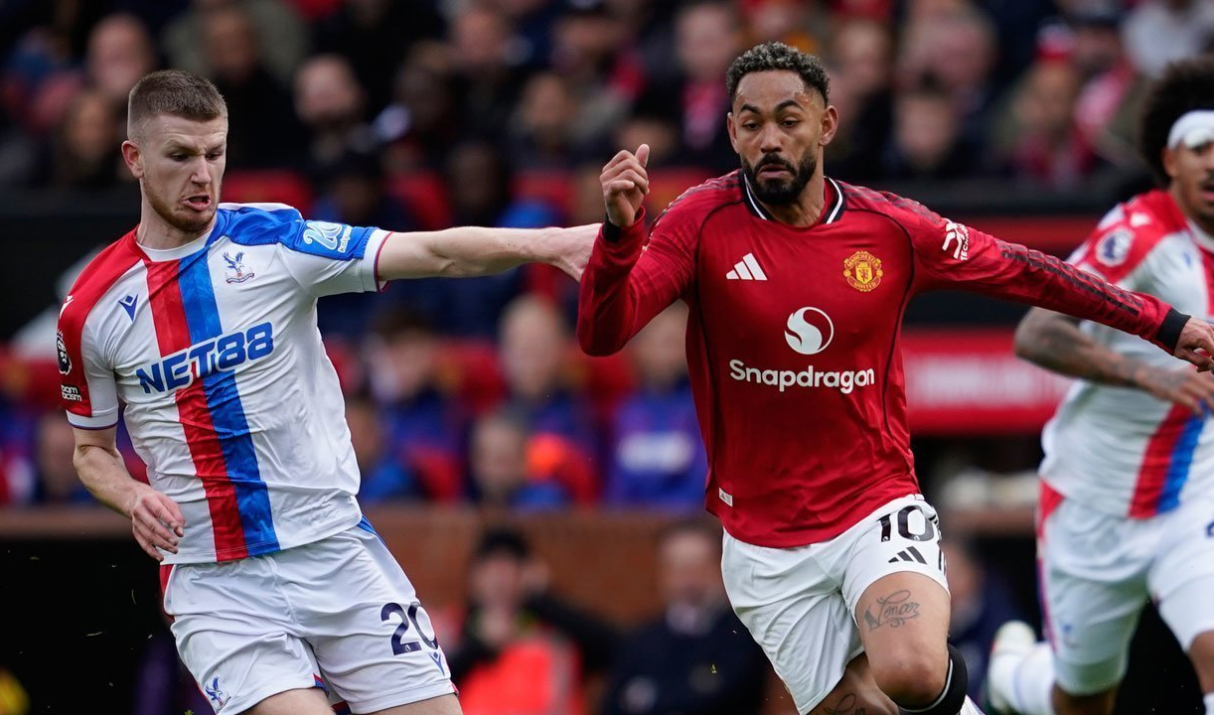 Manchester United Diimbau Rekrut Adam Wharton, Ryan Giggs Dukung Carrick Bertahan